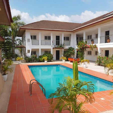Bragha Apartments And Hotel Sekondi-Takoradi Экстерьер фото
